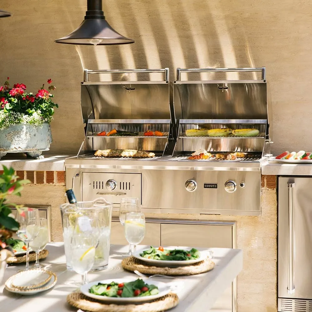 Coyote 50-inch Built-In Hybrid LP Gas and Charcoal Grill C1HY50LP