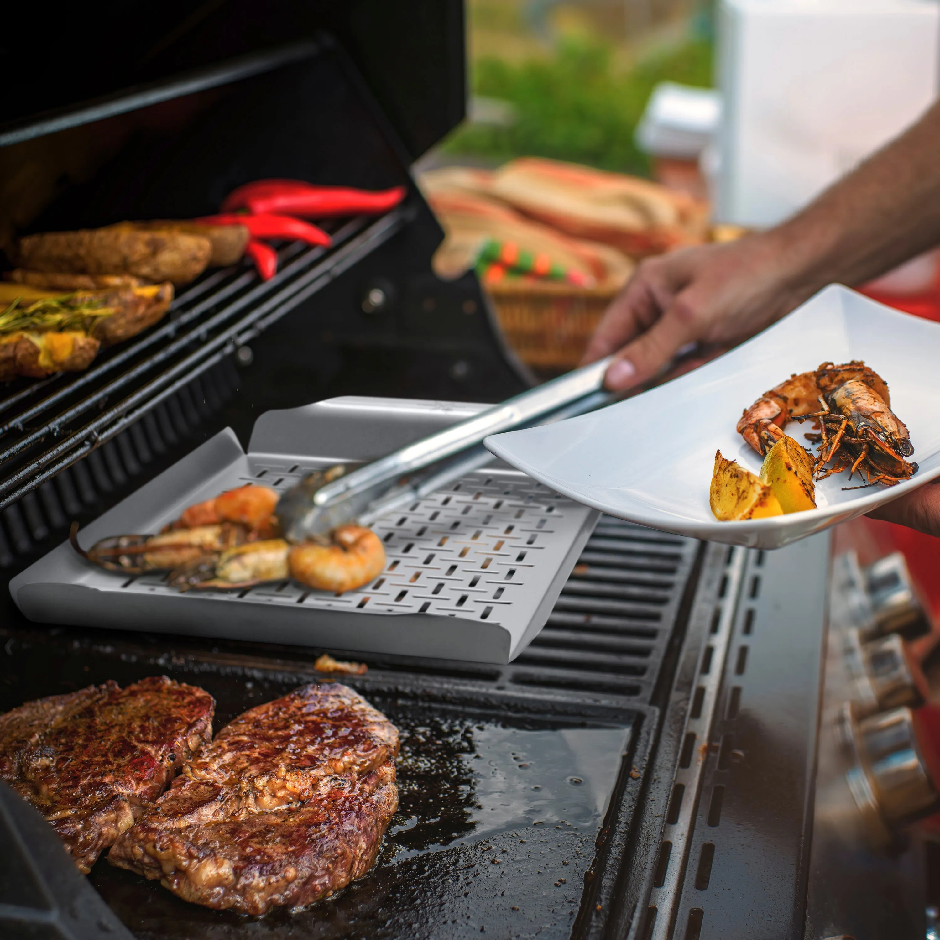 Grill Pan and Vegetable Basket Set