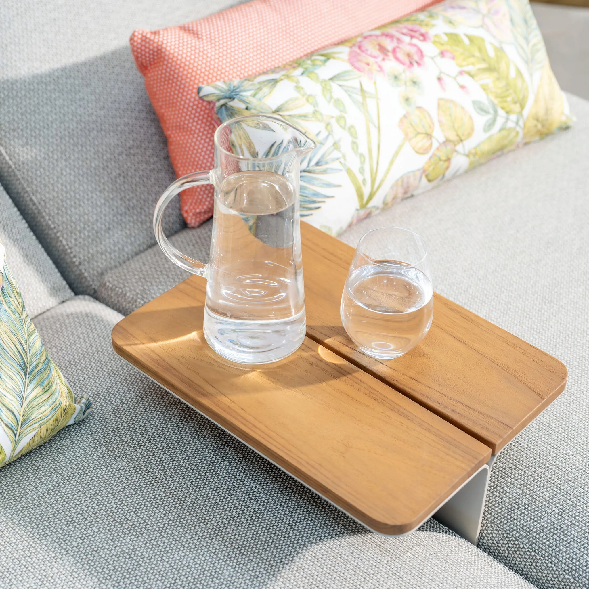 Hatia Double Sun Lounger with Side Table in Latte