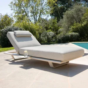 Hatia Single Sun Lounger with Side Table in Latte