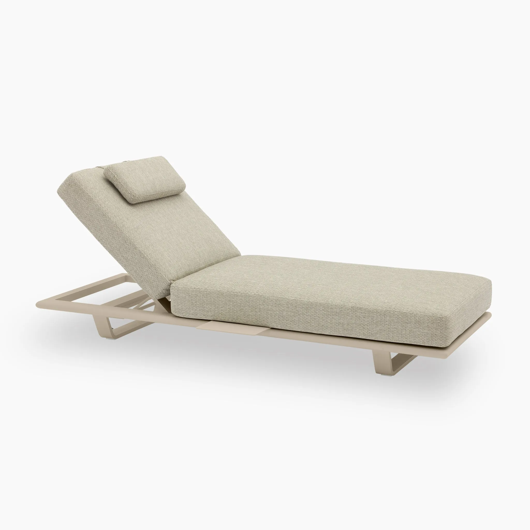 Hatia Single Sun Lounger with Side Table in Latte