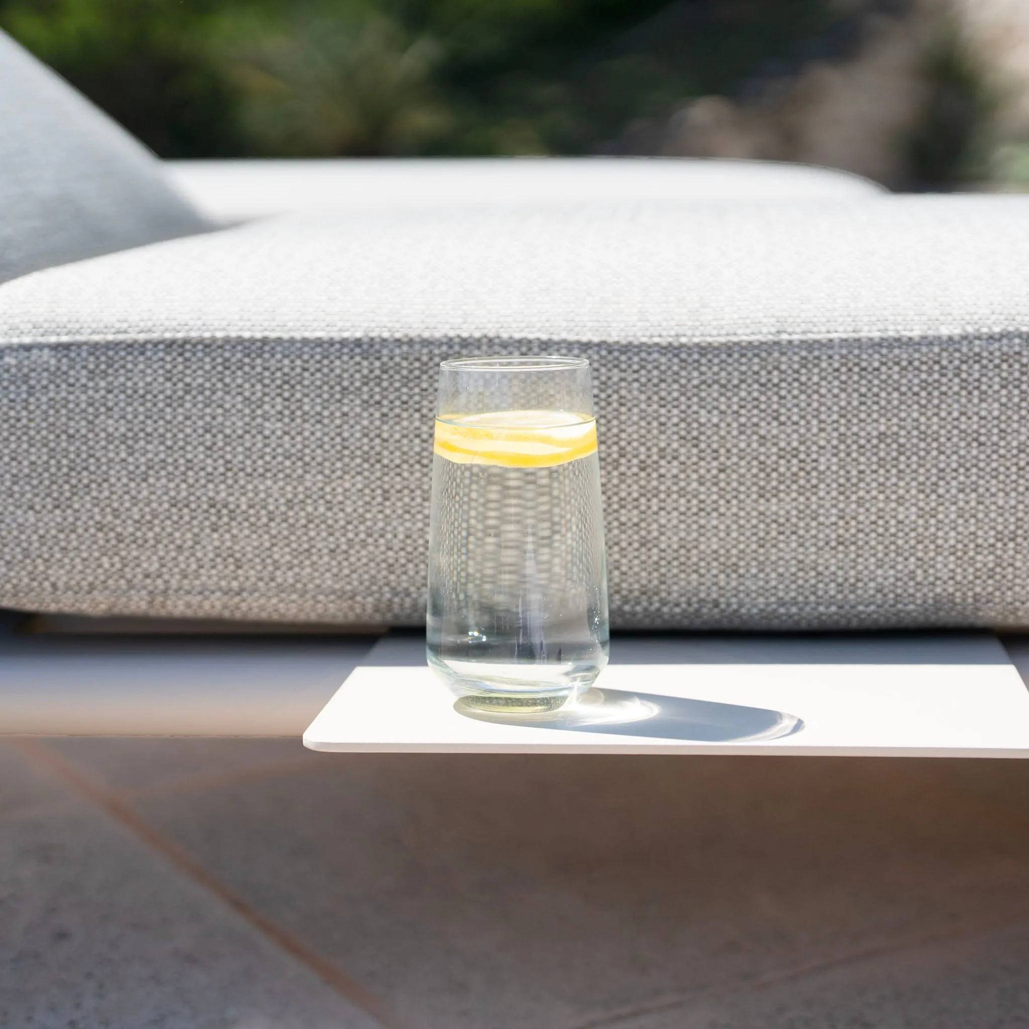 Hatia Single Sun Lounger with Side Table in Latte