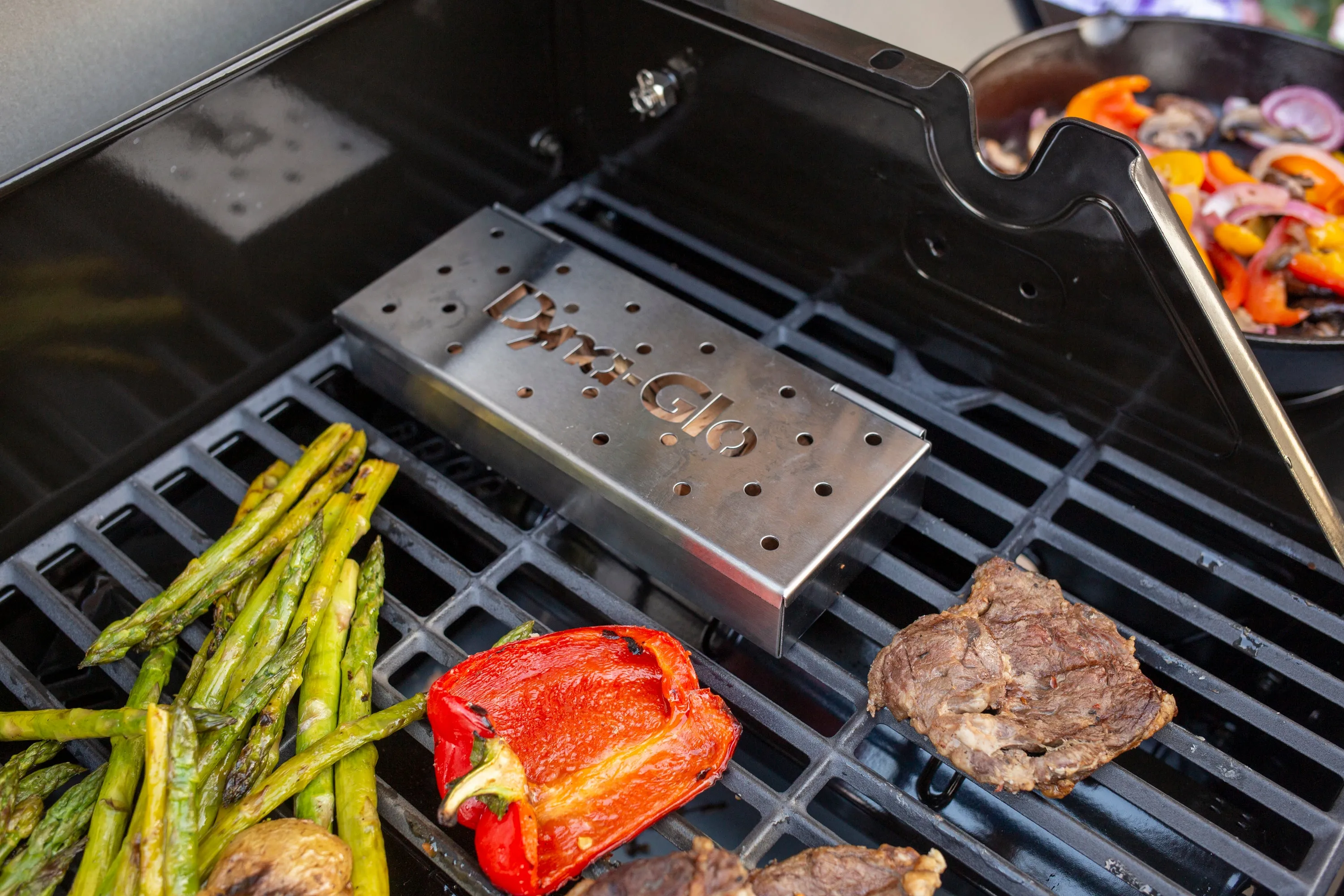 Hinged Stainless Steel Wood Chip Smoker Box