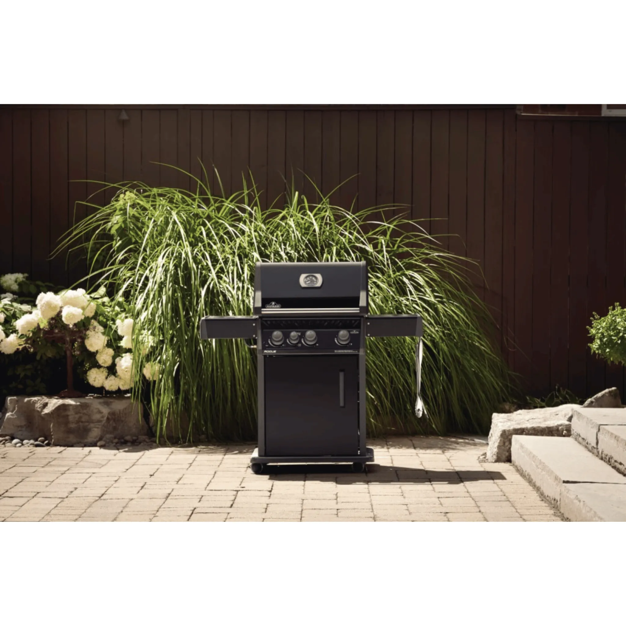 Napoleon Rogue® XT 425 SIB Freestanding Gas Grill with Infrared Side Burner
