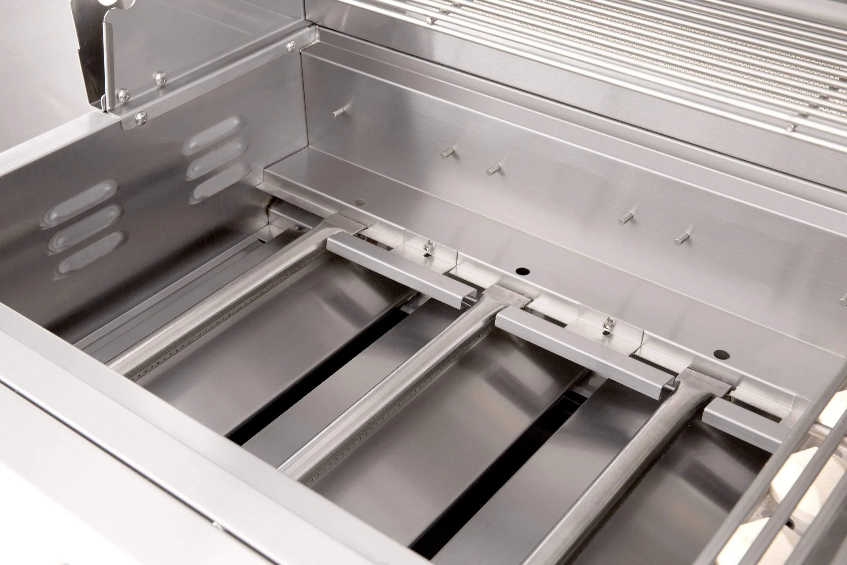Summerset Sizzler 32" 4-Burner Built-In Gas Grill SIZ32